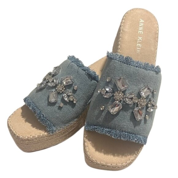 Anne Klein Crystal Denim Embellished Platform Espadrille Sandals Size 9.5 NIB - Picture 1 of 11